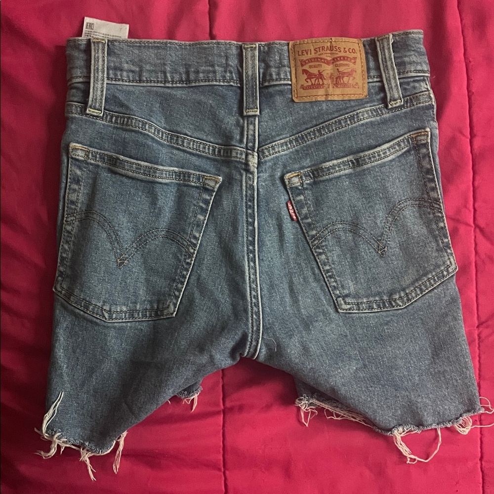 LEVI’s Jean Shorts
